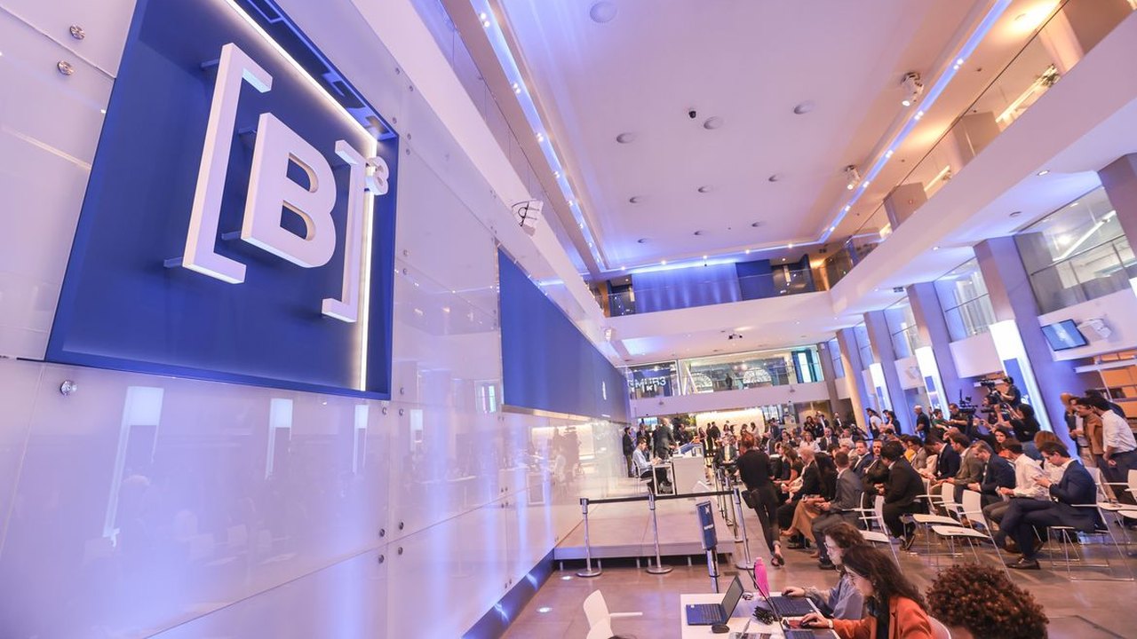 Bolsa volta a bater recorde e encosta nos 190 mil pontos