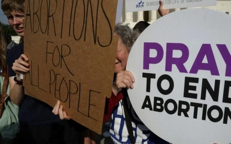 Juiz anula proibição ao aborto em Dakota do Norte, nos EUA
