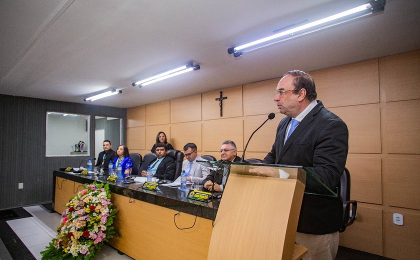 Prefeito Luciano parabeniza a Câmara de Vereadores e destaca trabalho de Salete Amorim e Arestides Minervino