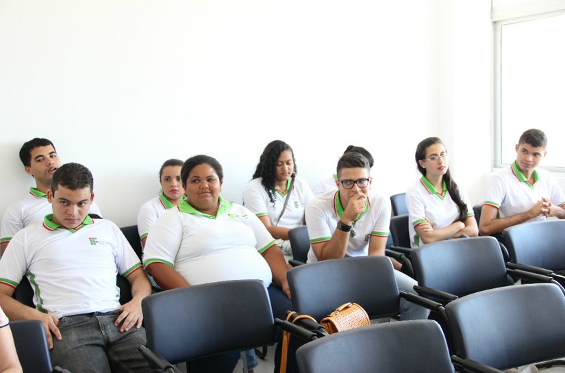 Alunos do Ifal agregam conhecimento durante visita ao Instituto de Tecnologia
