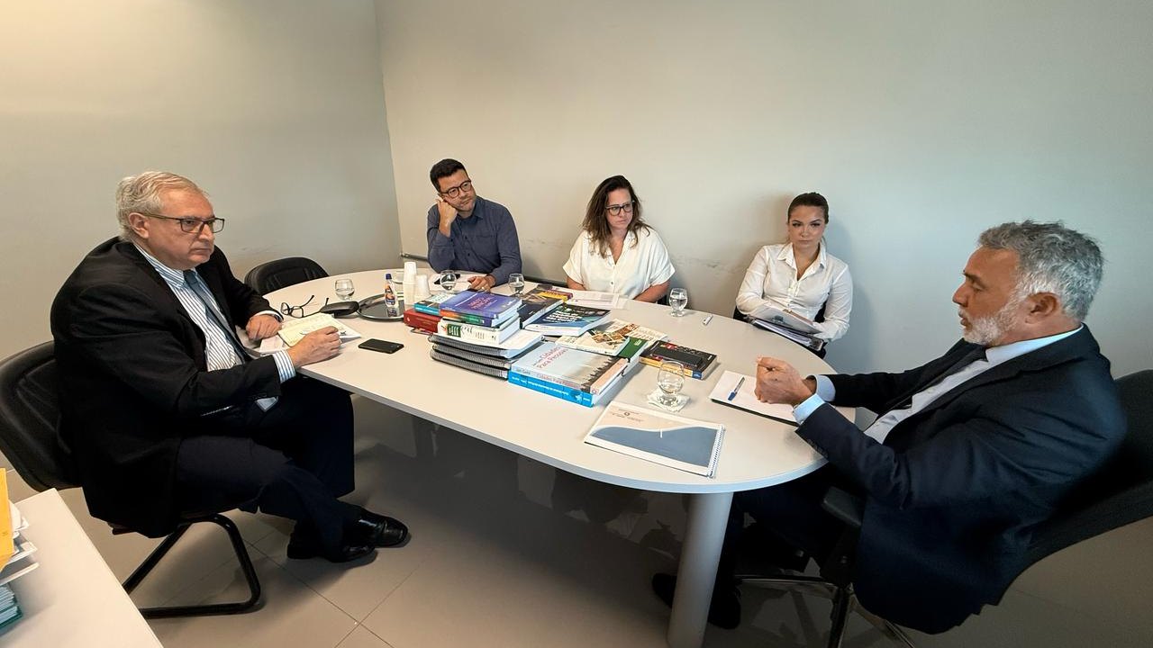Ministério Público discute com órgãos municipais e FGV plano de mobilidade urbana