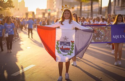 Alagoas completa 208 anos celebrando legado de Nise da Silveira em desfile cívico estudantil