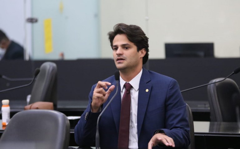 Capitalização visa elevar capacidade de investimento da Eletrobras, diz ministro