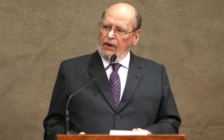 Morre ex-ministro do STF Sepúlveda Pertence, aos 85 anos