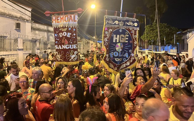 Blocos Hemovida e HGE na Folia conscientizam sobre importância da doação de sangue