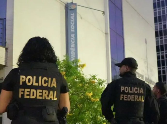 Operação da PF investiga descontos irregulares em benefícios do INSS