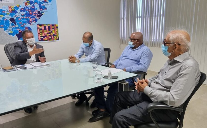 PGJ Márcio Roberto discute melhorias para o MPAL e seus integrantes junto à Ampal
