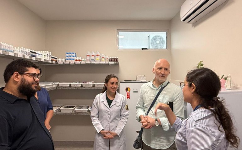 Arapiraca recebe visita de liderança internacional de saúde pública da Inglaterra