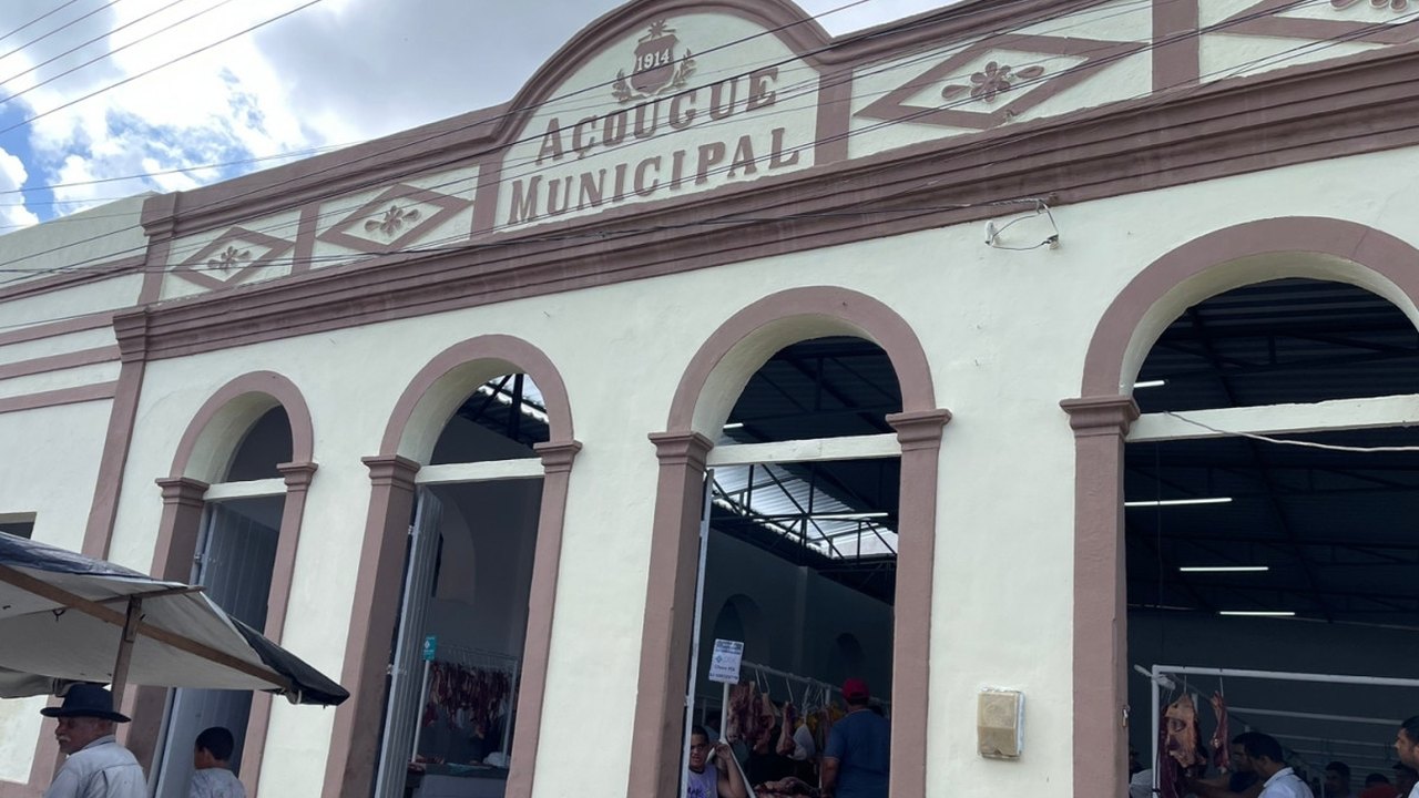 Após grande reforma, Açougue Municipal de Anadia volta a funcionar