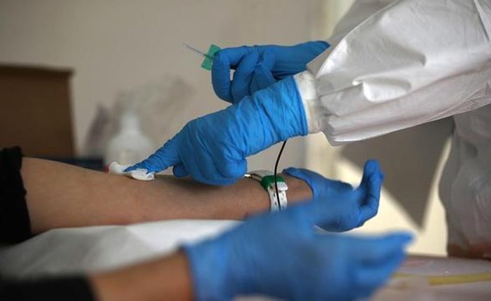 Hospitais da Lombardia fazem testes em pacientes em estado grave com plasma dos que sobreviveram ao coronavírus