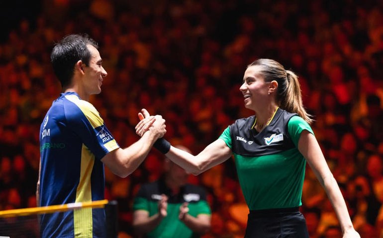 Dupla 'Calderashi' leva Brasil à final inédita no Smash de Singapura