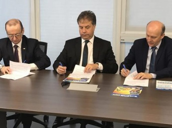 Em Brasília, Atricon e CNM assinam acordo de cooperação técnica