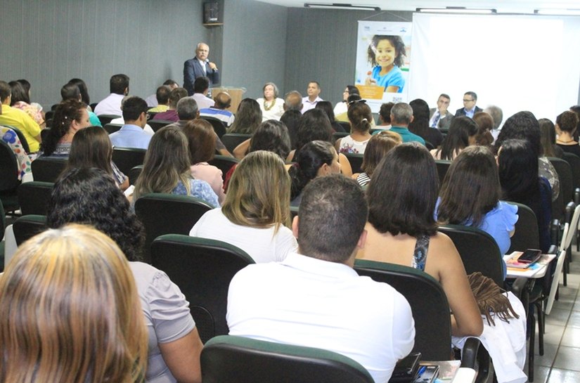 Arapiraca sedia Encontro com Conselho de Alimentação Escolar do Agreste