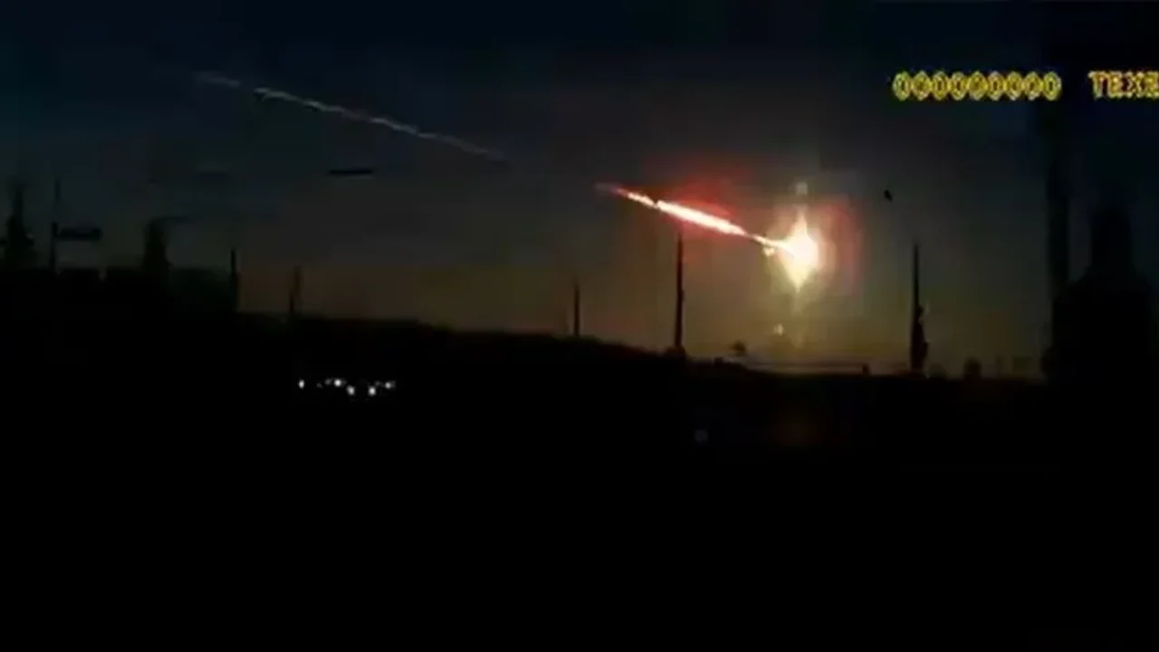 Meteoro é visto cortando os céus de Nova York: moradores relatam tremores e Nasa confirma fenômeno 