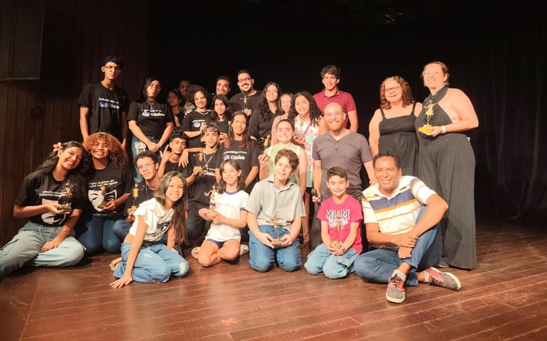 Escolas estaduais conquistam prêmios no Festival Estudantil de Teatro de Alagoas 2025