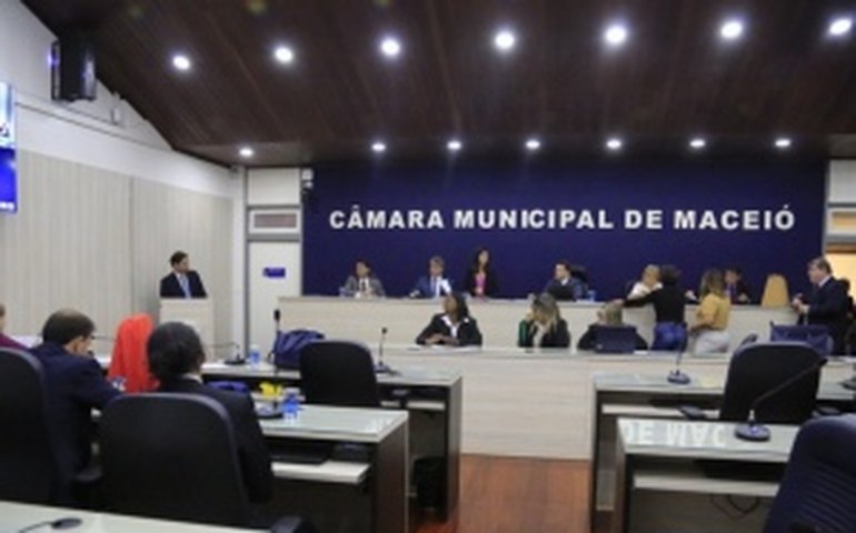 Câmara de Maceió entra em recesso após aprovar a LDO 2024