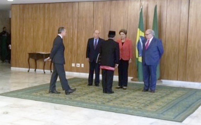 Ocupantes de hotel dizem ter água e alimentos suficientes para até 3 meses