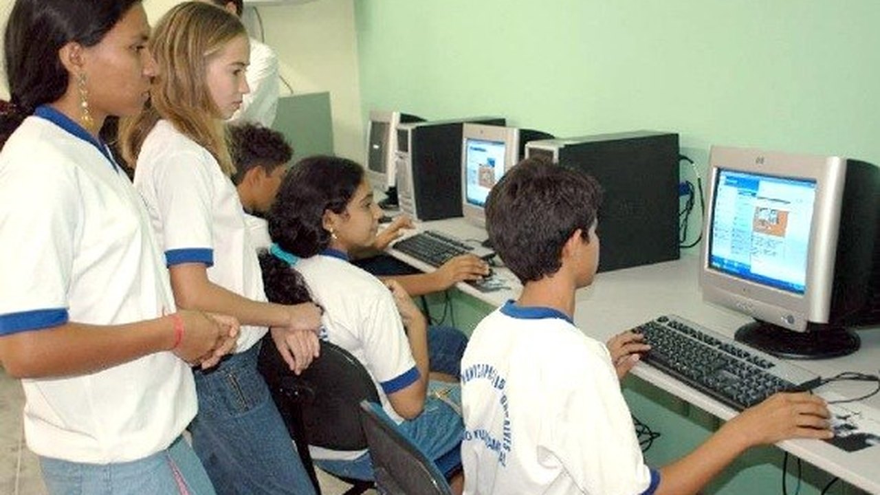 Professores aplicarão novas tecnologias em Português e Matemática