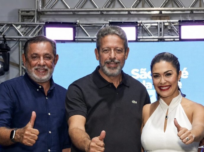 No Senado, Arthur Lira vai ampliar o trabalho gigante já realizado em benefício da Laje e da Zona da Mata, afirma a prefeita Ângela Vanessa