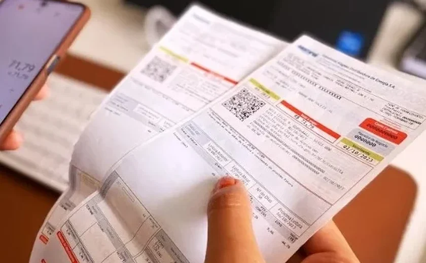 Energia mais cara: Aneel aplica bandeira vermelha patamar 2 em agosto