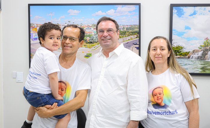 Prefeito Luciano Barbosa mobilizou todo o secretariado e solicitou apoio para ajudar na campanha Prefeito Luciano Barbosa mobilizou todo o secretariado e solicitou apoio para ajudar na campanha