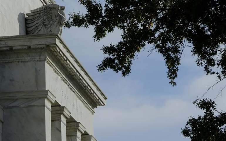 Mercado vê relaxamento de juros ainda mais agressivo pelo Fed em 2024, após payroll