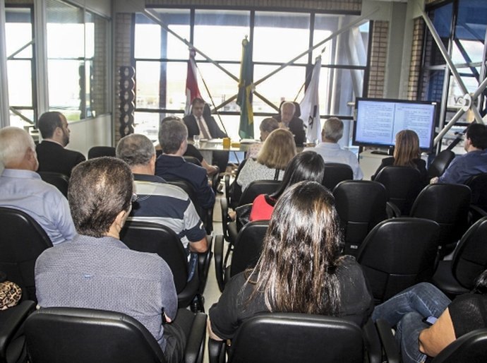 Detran participa de encontro, sobre Tráfego e prevenção de acidentes