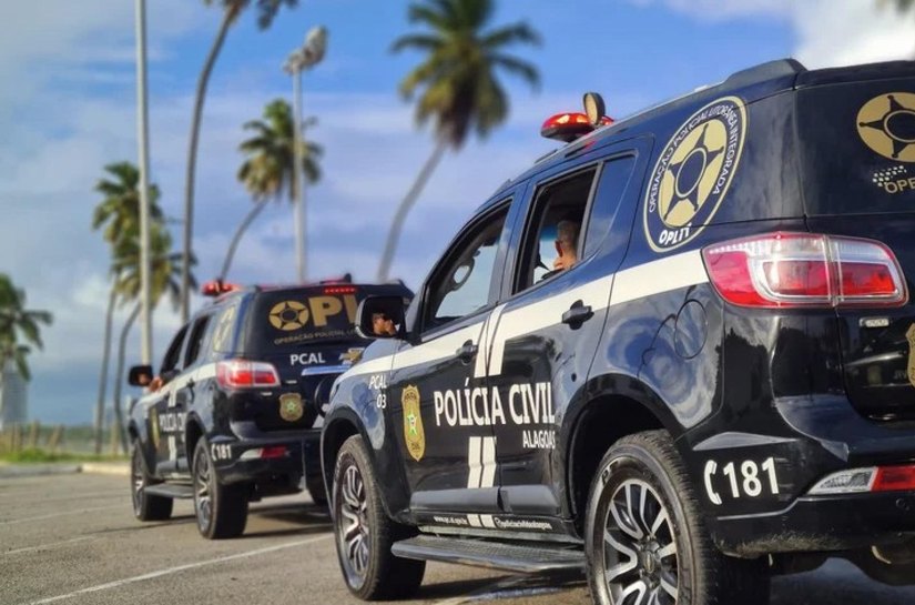 Polícia Civil prende homem por tentativa de estelionato em agência bancária na Ponta Verde