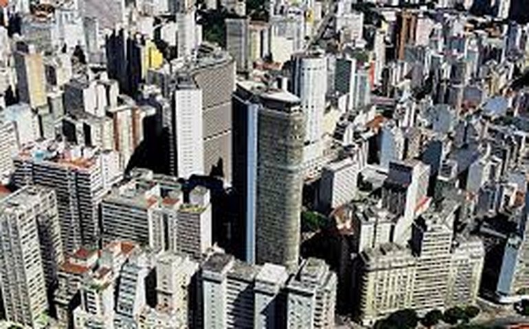 Professora de escola de elite de SP é encontrada morta com sinais de estrangulamento