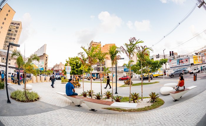 Logradouro passou por reformas e ganhou novos equipamentos que incentivam o comércio local