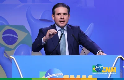 Presidente da Câmara dos Deputados destaca XXVII Marcha como espaço de diálogo federativo no país