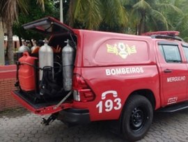 Jogador passa mal em partida de futebol na Arena Pajuçara e precisa de socorro do Corpo de Bombeiros