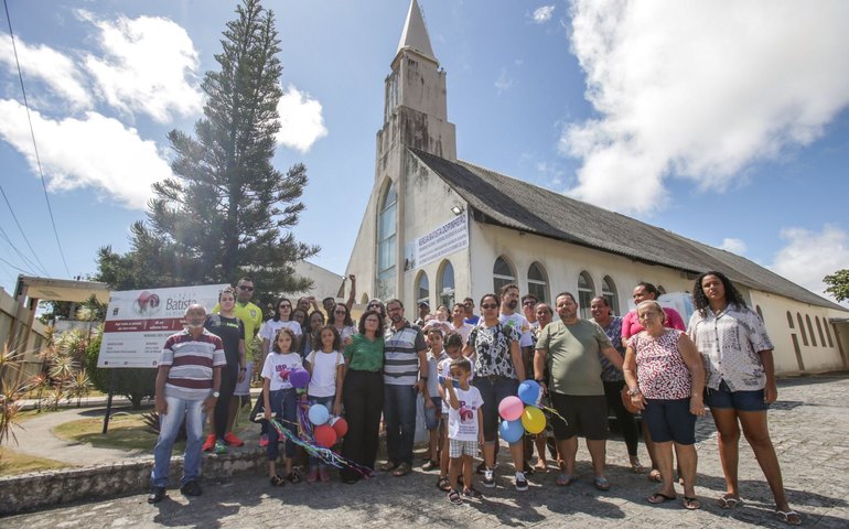Igreja Batista do Pinheiro Resiste: Corrida da Bíblia na Praça Centenário após Interdição