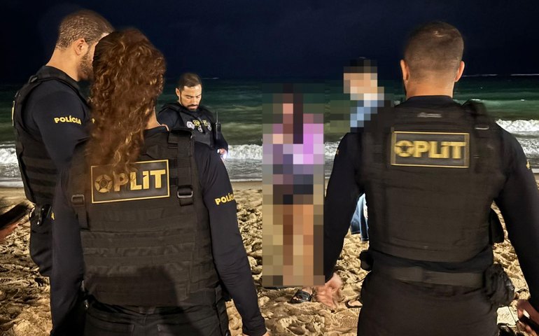 Casal é preso após se apropriar de celular perdido por passageiro em carro de aplicativo