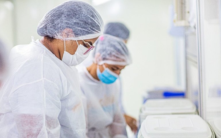 Arapiraquenses com 27 anos ou mais podem se vacinar contra a Covid-19 nesta terça-feira