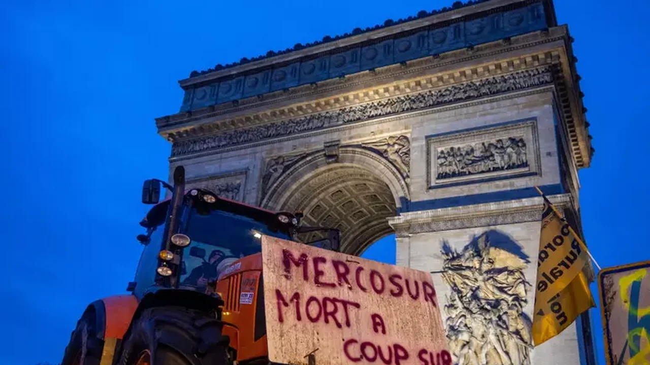 França mantém oposição a acordo com Mercosul, mas admite isolamento