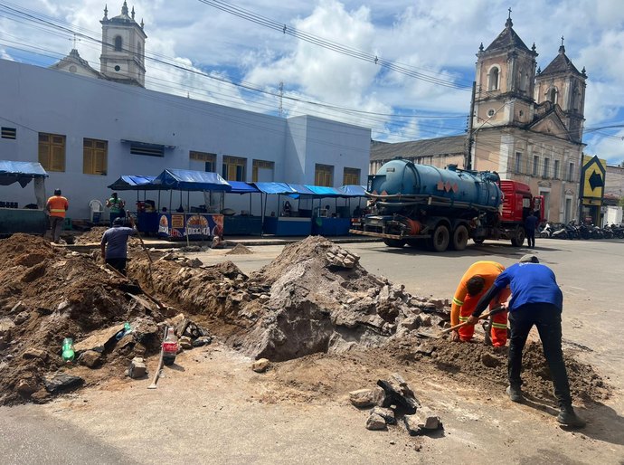 Ação conjunta da Prefeitura de Coruripe traz mais qualidade de vida para a Rua Lindolfo Simões