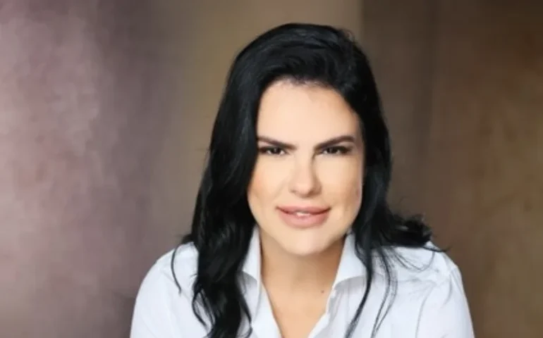 Transformação do trabalho na era da IA: estamos preparando as mulheres para as carreiras do futuro?