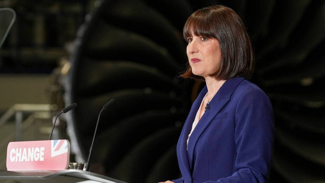 Quem é Rachel Reeves, a primeira mulher a comandar a economia britânica?