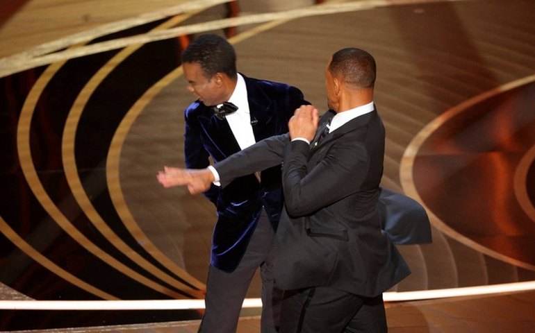 ‘Simplesmente perdi a cabeça’, diz Will Smith sobre a agressão a Chris Rock