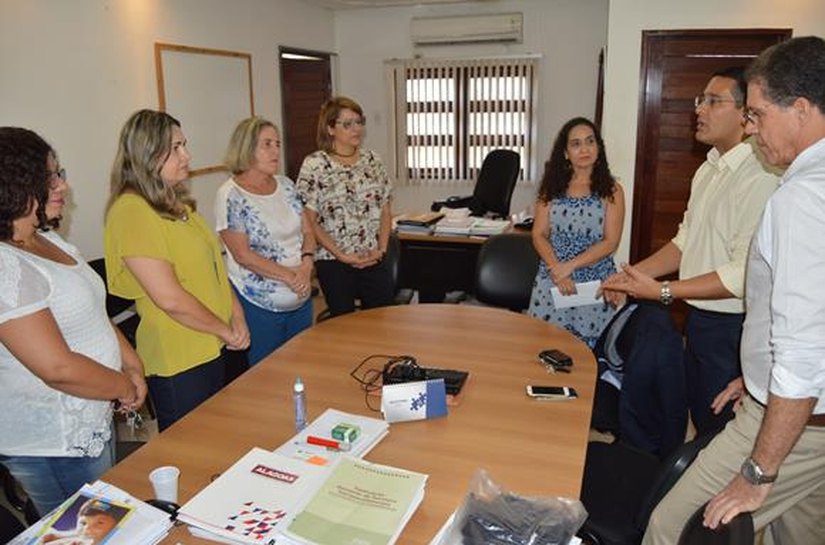 Mobiliário doado pela Seades será aproveitado por alunos e reeducandos