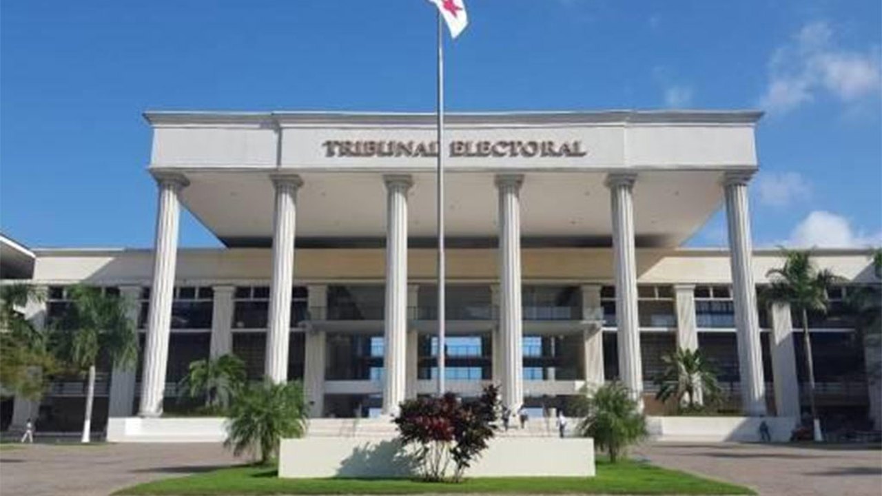 Justiça panamenha absolve 28 acusados pelo caso dos 'Panamá Papers'