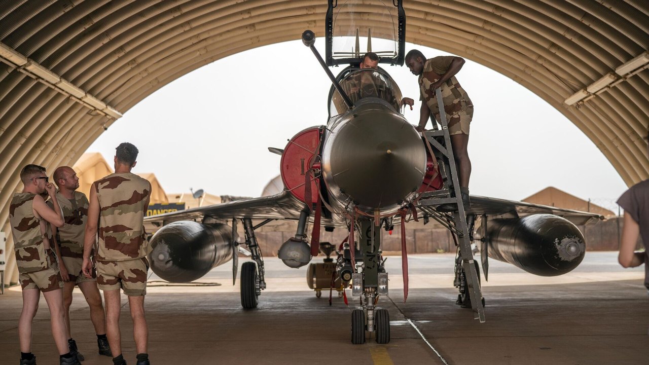 Caças fran]ceses Mirage 2000 enviados à Ucrânia não mudarão curso do conflito armado, diz mídia