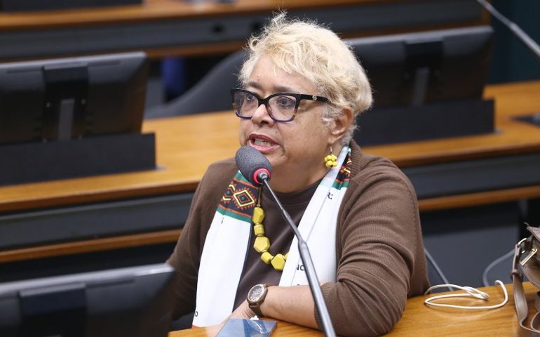 Projeto obriga farmácias do SUS a aceitarem receitas prescritas por enfermeiros