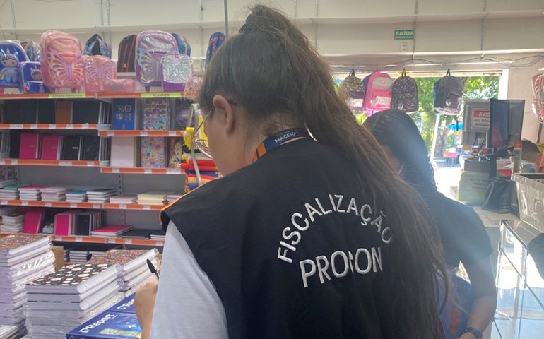 Saiba quais materiais não podem ser solicitados pelas escolas