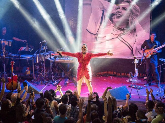 Kel Monalisa inaugura o sábado musical na Cozinha 110