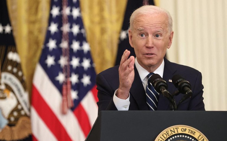 Biden pede a Congresso dos EUA aprovação de projeto para fabricar chips no país