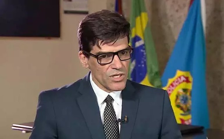 ‘Não fui comunicado’, diz chefe da PF no AM que imputou crimes a Salles e caiu