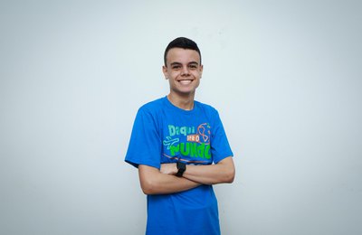 Daqui pra o Mundo: conheça os 18 estudantes de Alagoas que desembarcaram na histórica Colchester