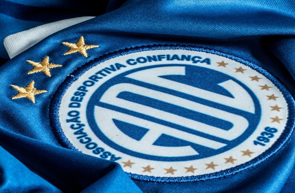 Camisa do confiança